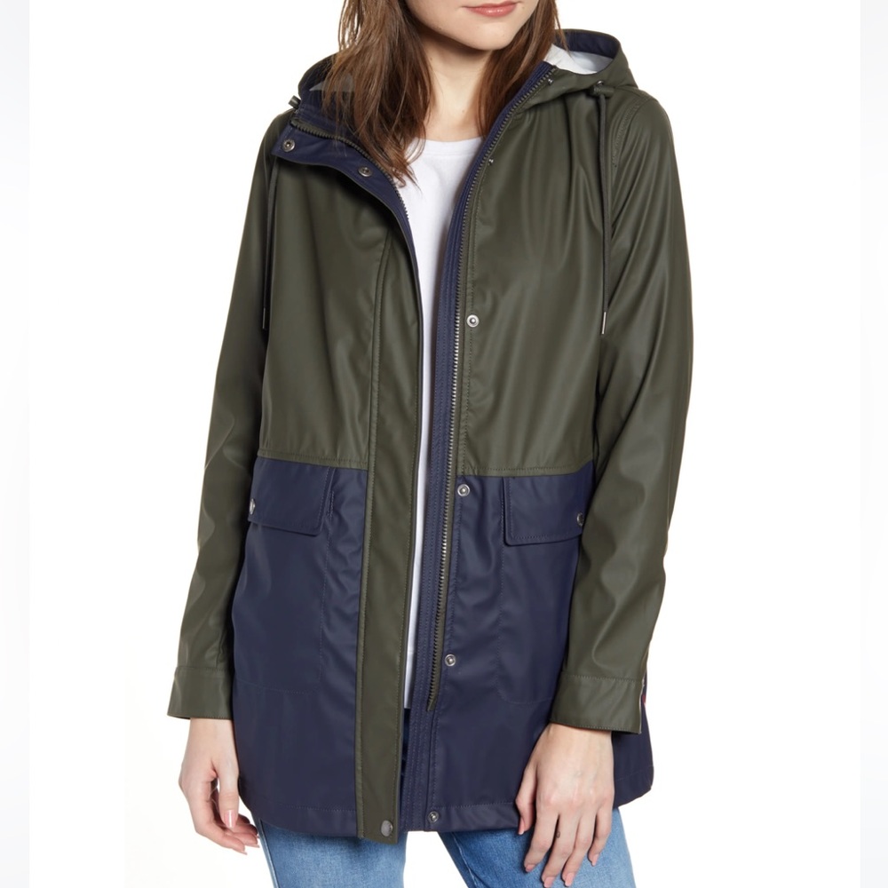 Levi’s Colorblock Raincoat - Size Medium